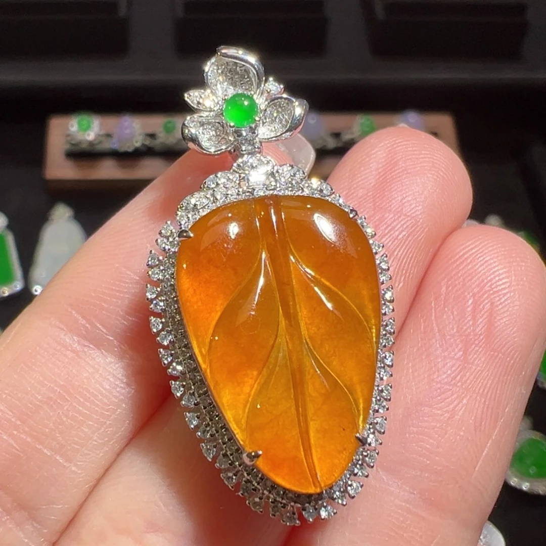 翡翠颈饰18K金镶嵌收到货48小时鉴赏期