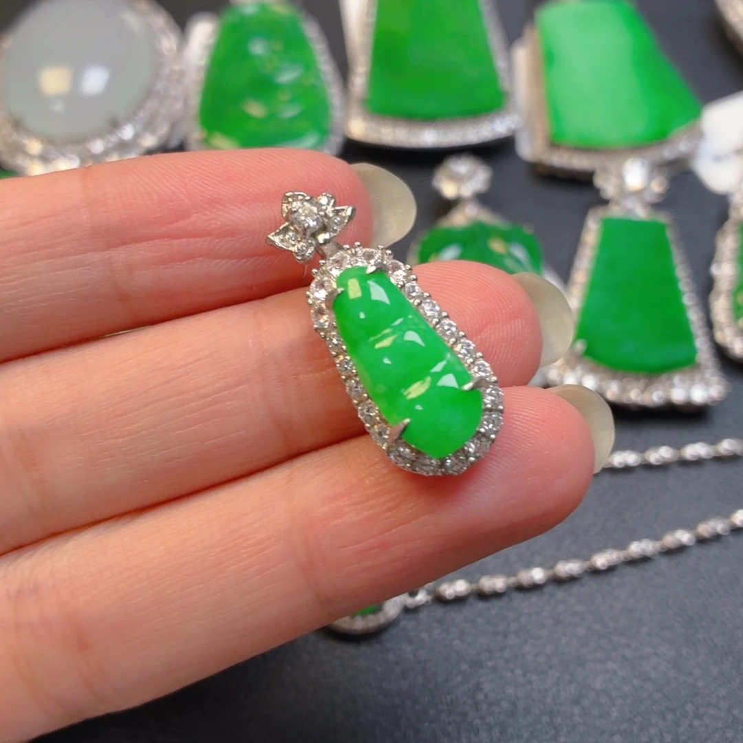 翡翠银S925镶嵌颈饰