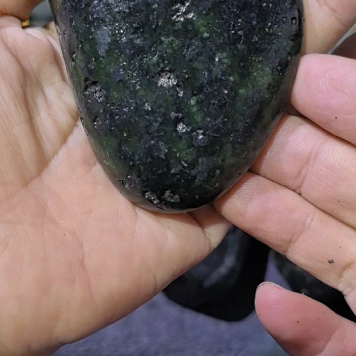 鸡***宝有机玻璃藏玉药王石原石手把件一个