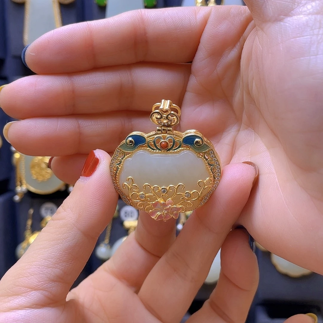 和田玉银S925镀金镶嵌颈饰