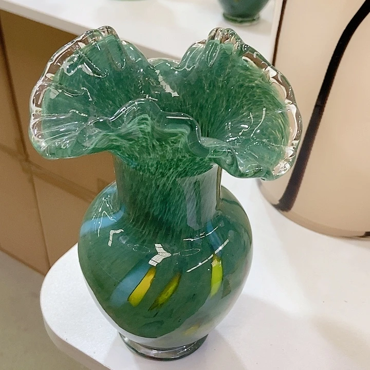 琉璃花瓶高度17厘米左右4厘米
