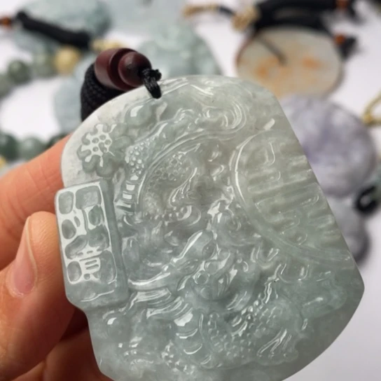 翡翠未镶嵌挂件翡翠