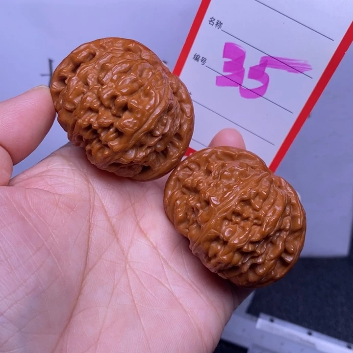 把件文玩核桃35，47.5白狮子