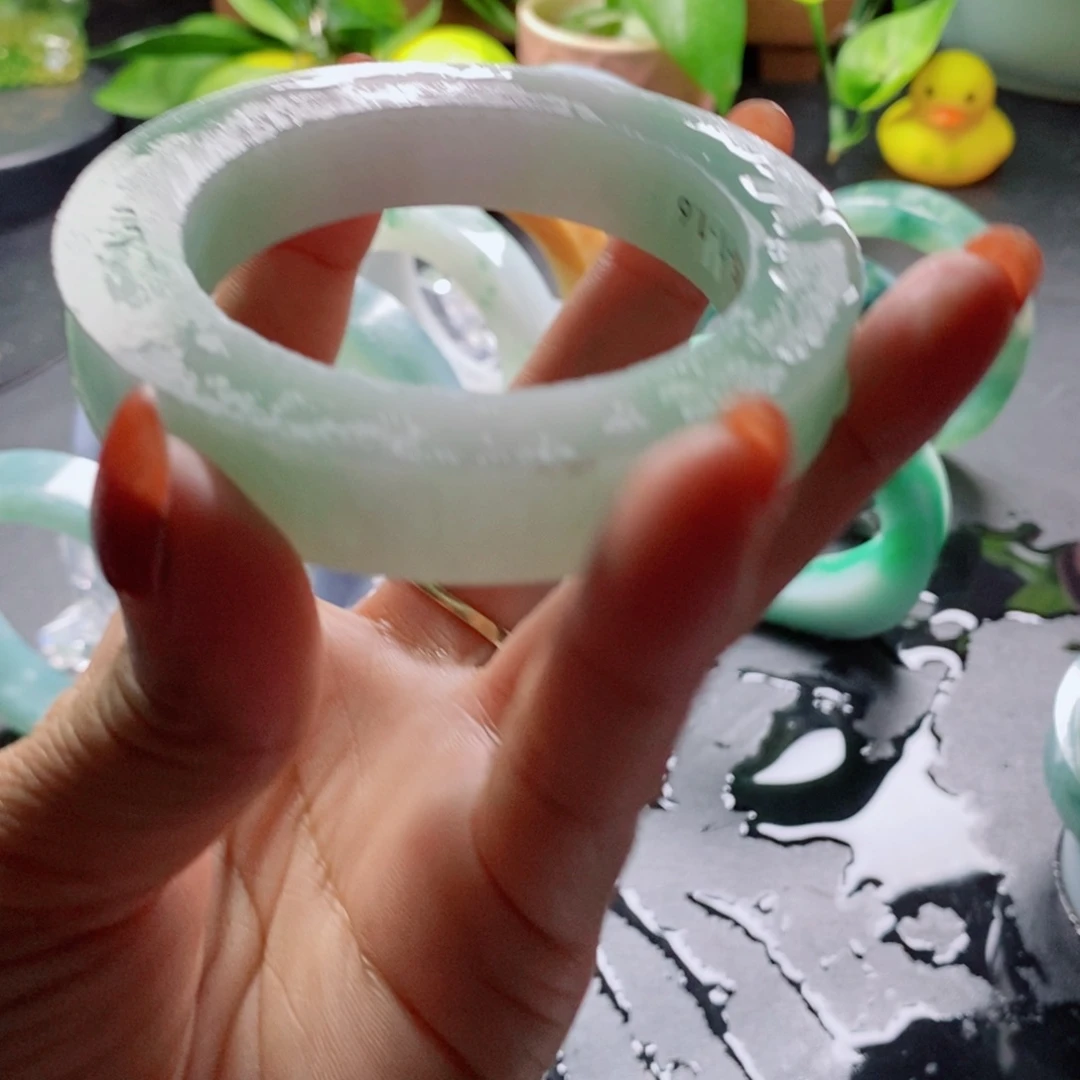 紫***薇定制翡翠未镶嵌手镯