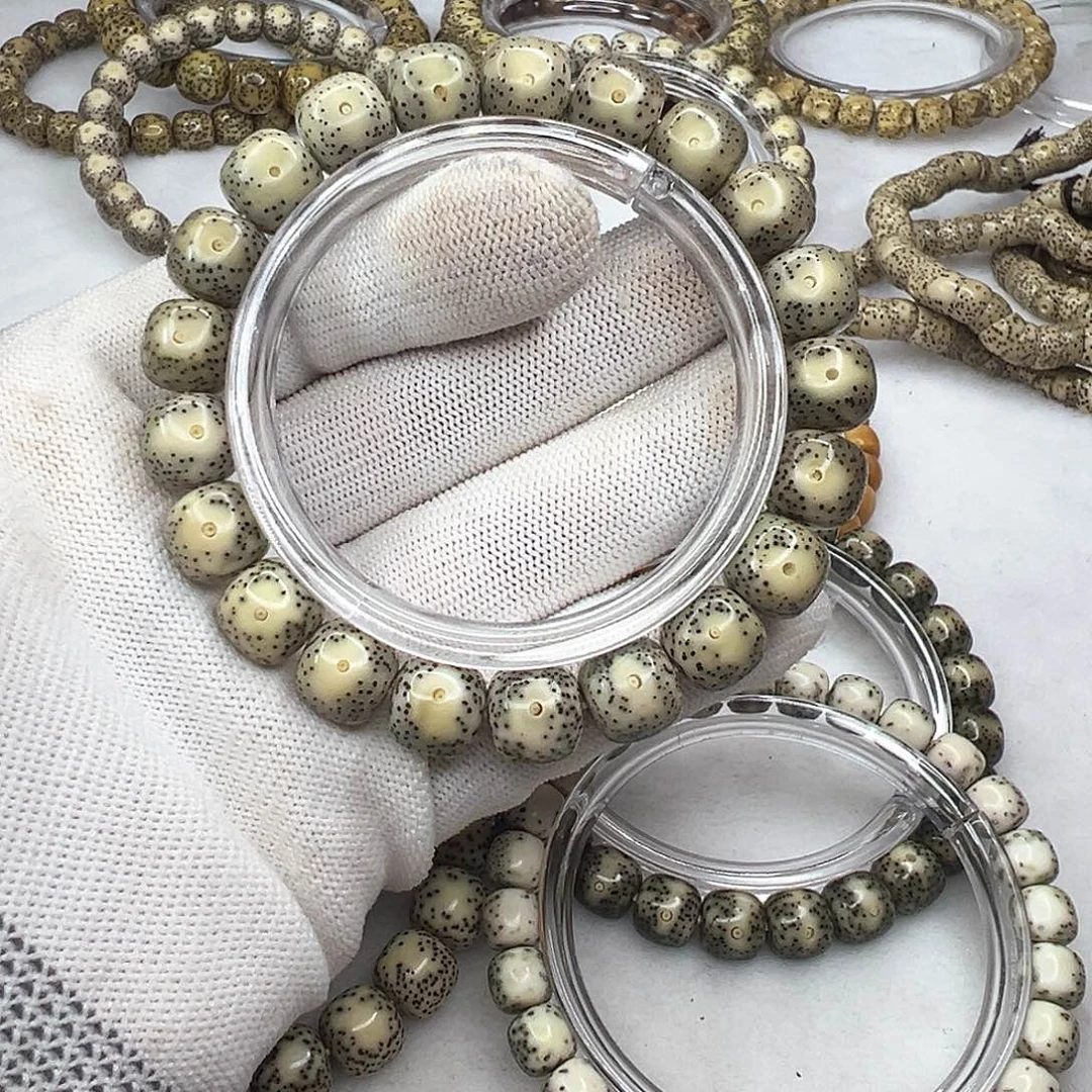 手串星月菩提11×10大眼睛  1056