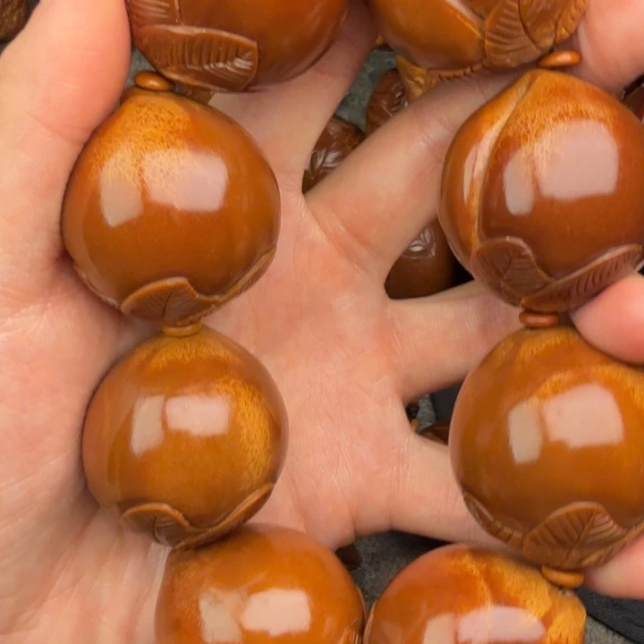 梁****橄榄核吊坠橄榄核