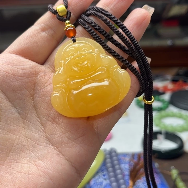 石英质玉未镶嵌颈饰