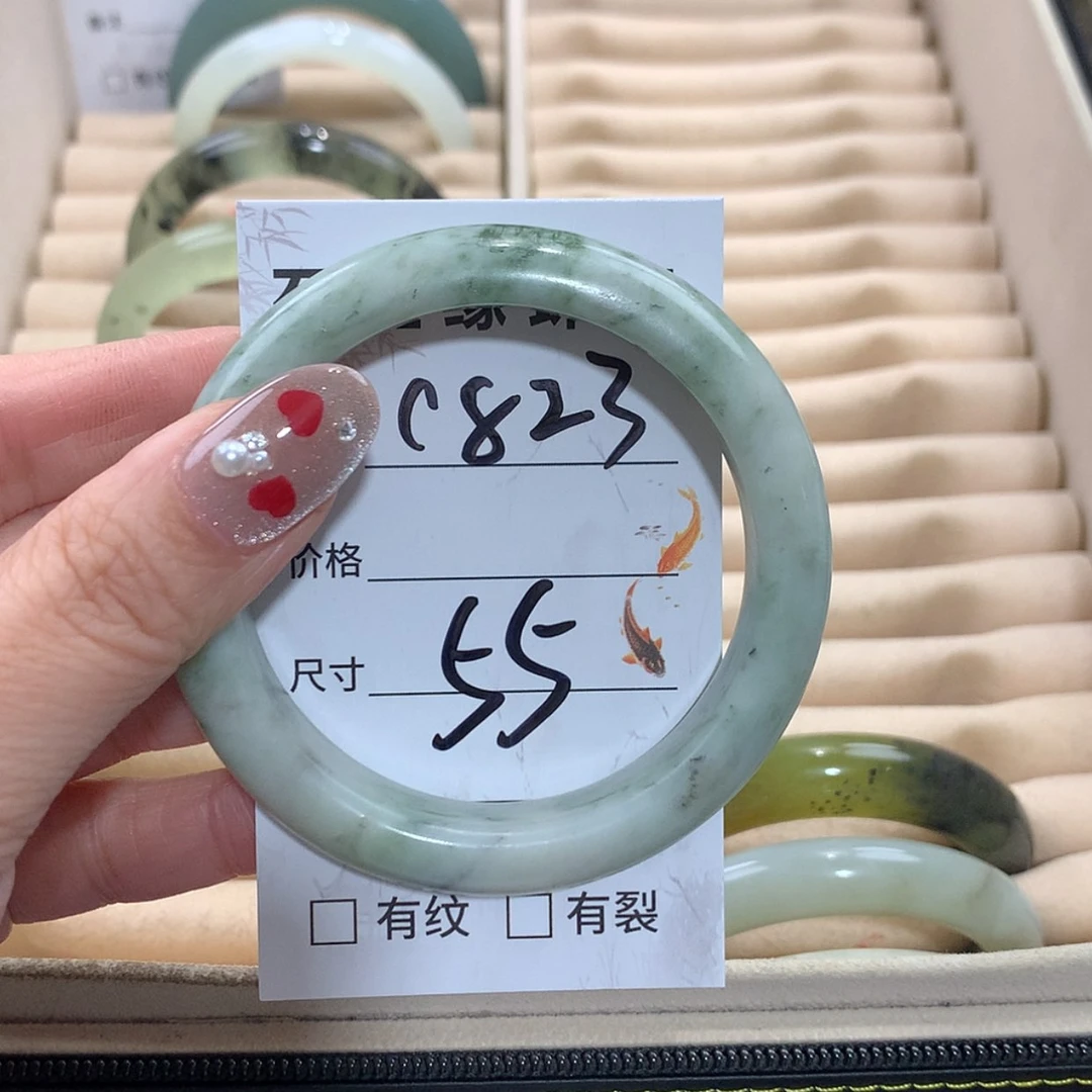 【闪购商品】未镶嵌蛇纹石玉手镯
