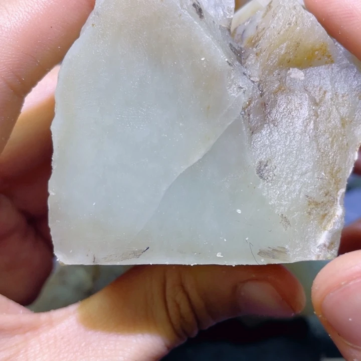 和田玉未镶嵌珠宝半成品