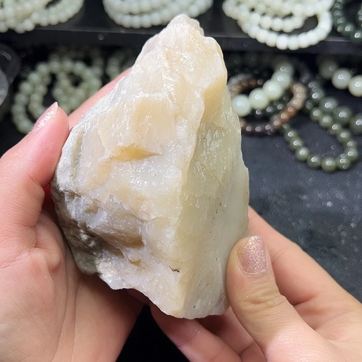 和田玉（糖玉）未镶嵌车挂