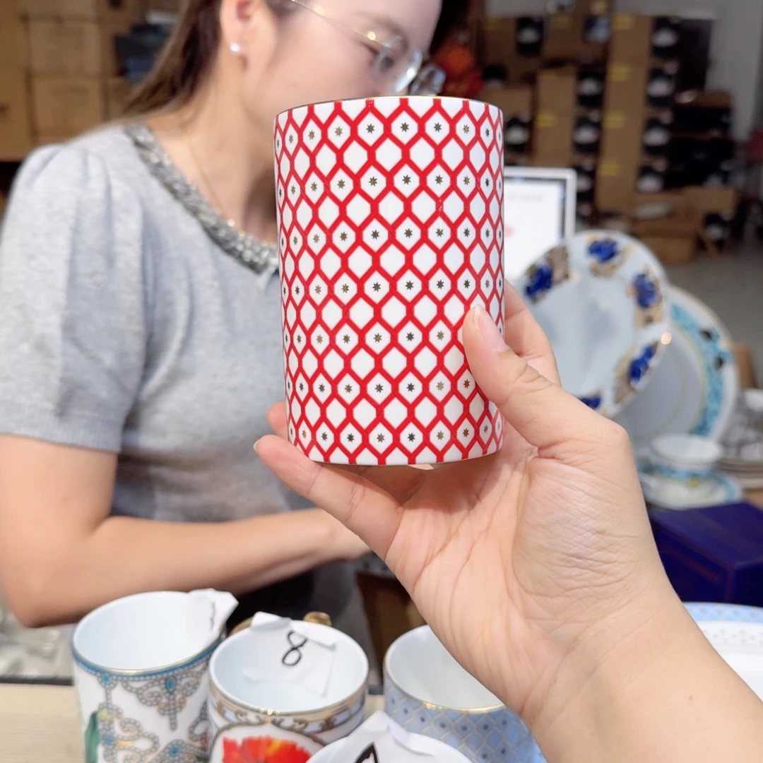 丫***丫骨瓷马克杯370ml一个外贸骨瓷