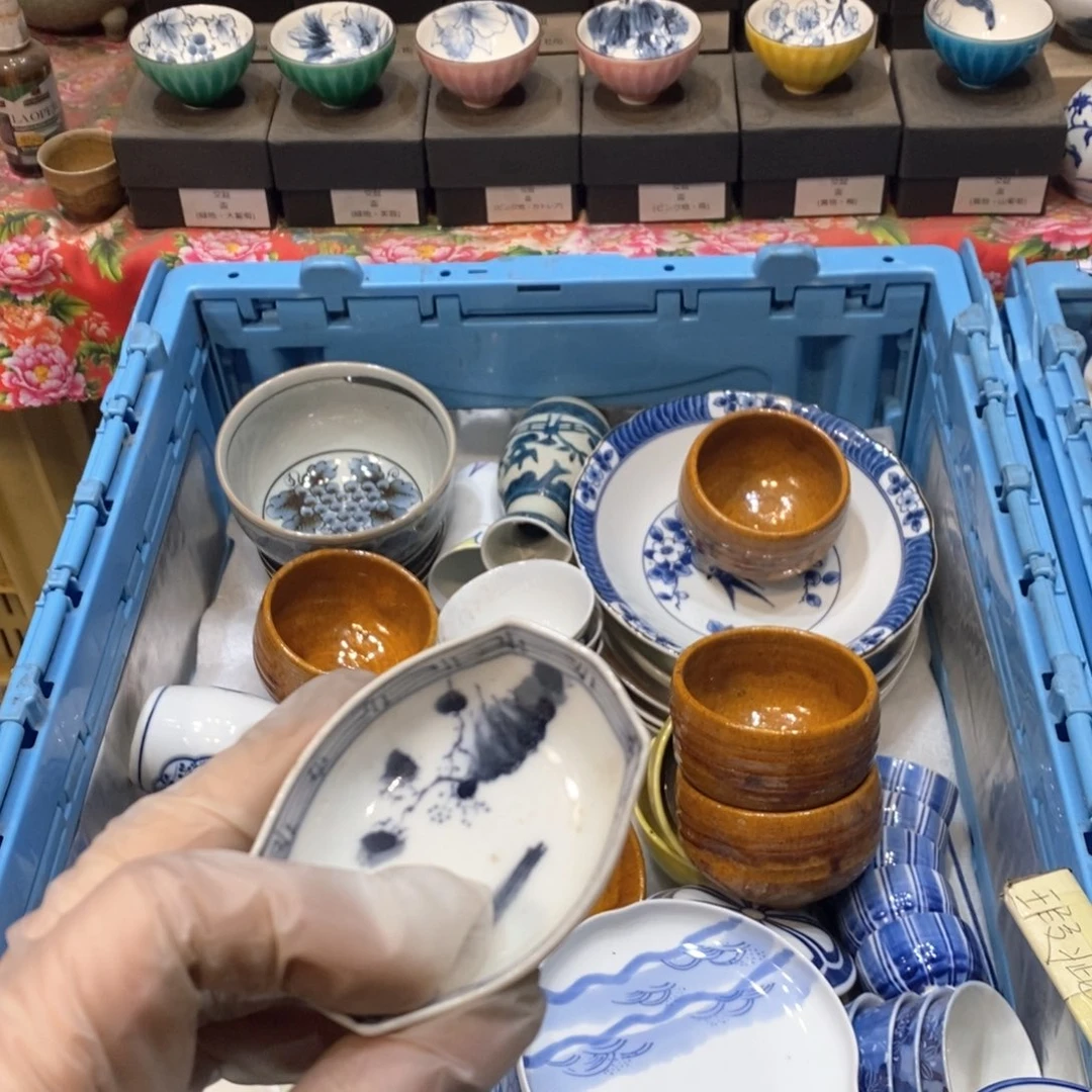 瓷片丽**族c d d d f f d d