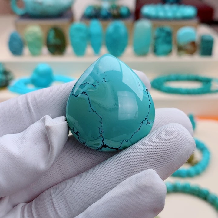 绿松石未镶嵌挂件