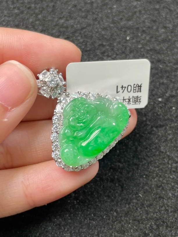 天然缅甸翡翠冰阳满色满绿佛公吊坠