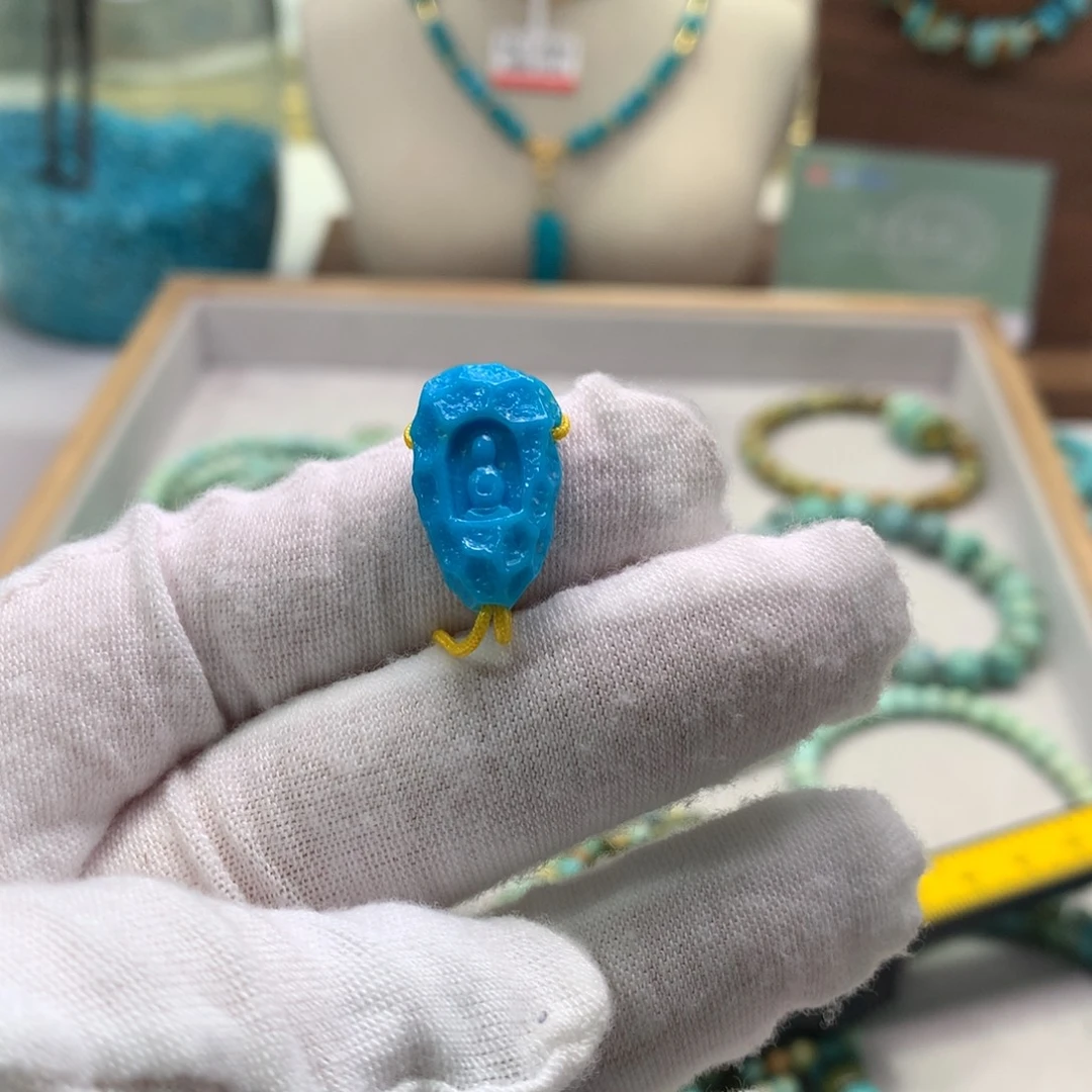 S***a绿松石未镶嵌配饰