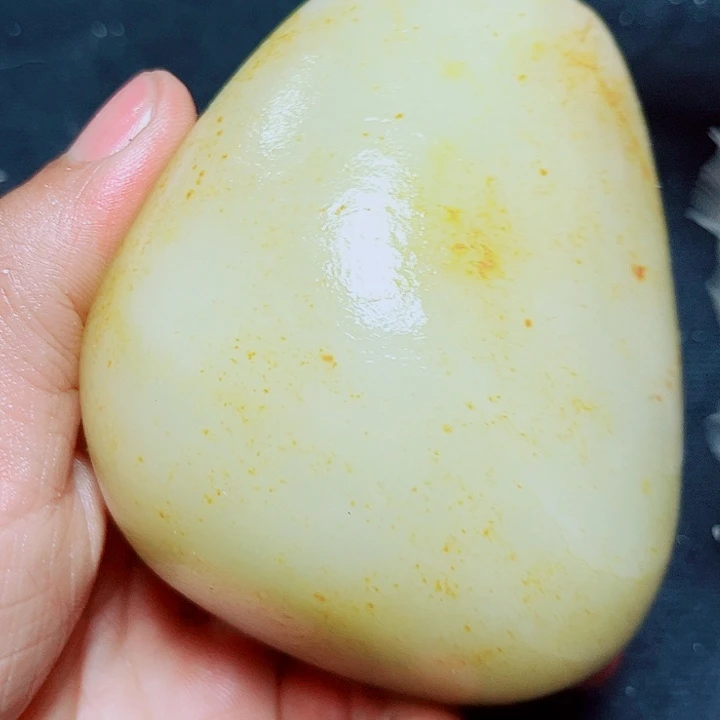 和田玉（糖玉）未镶嵌珠宝奇石真**呐