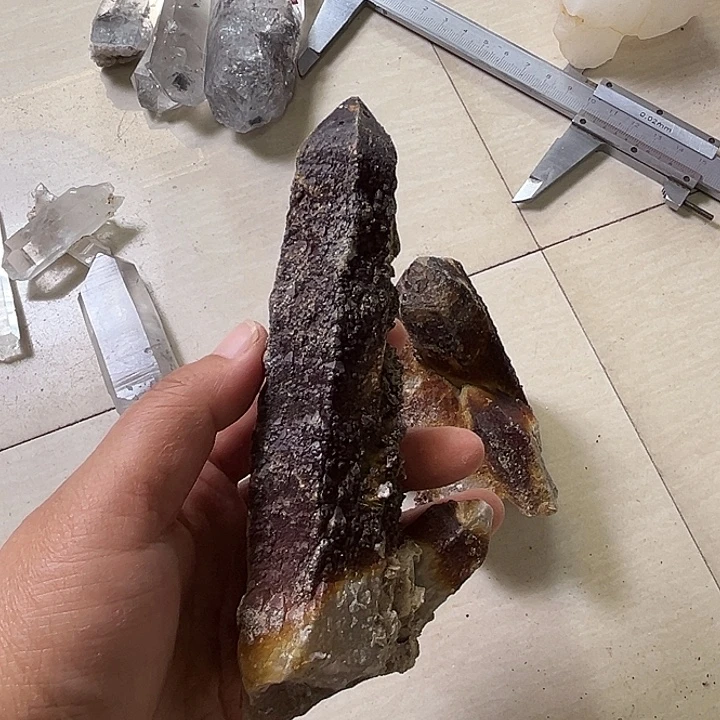 白***夏未镶嵌珠宝半成品水晶