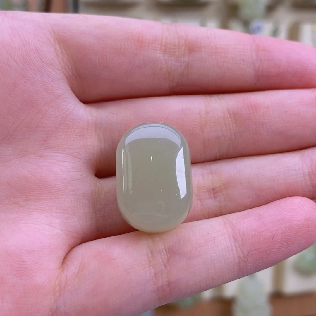 多***觉和田玉未镶嵌颈饰