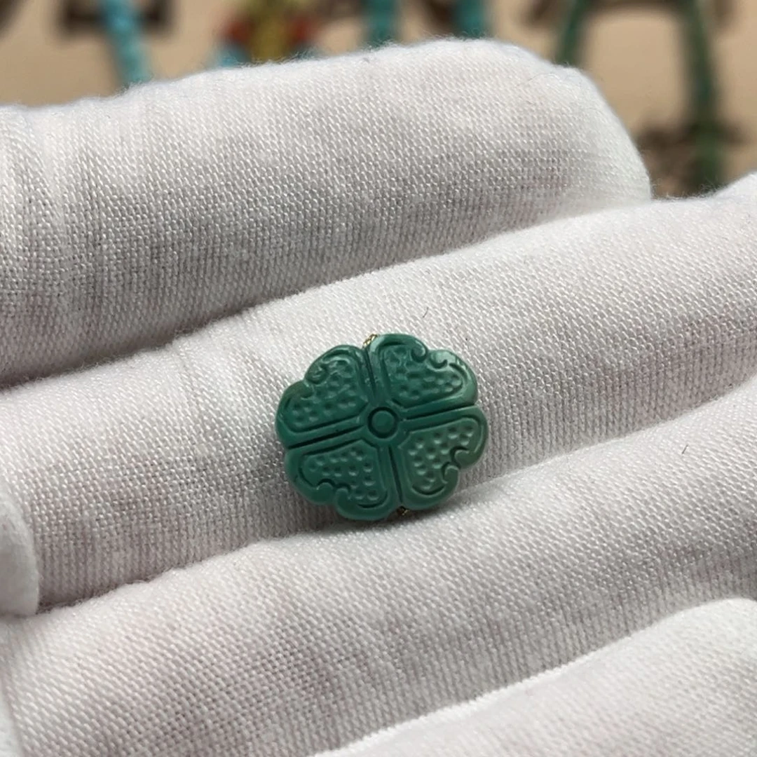 绿松石雕刻未镶嵌