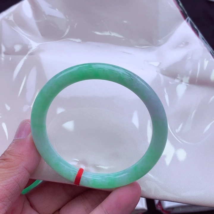 未镶嵌手镯翡翠翡翠