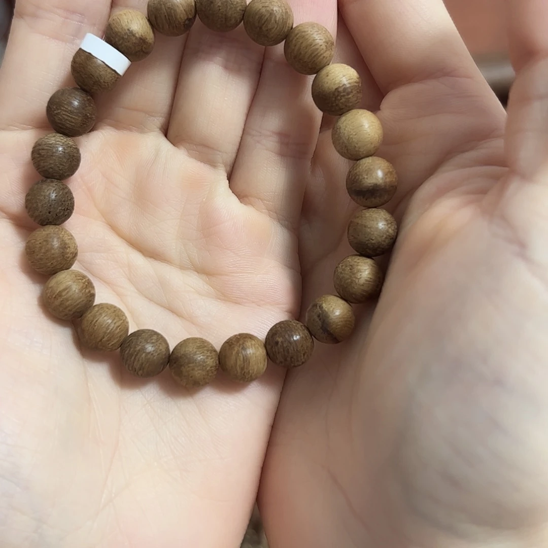 沉香碎屑沉香马拉ok  卡:0.9 重:4.5g