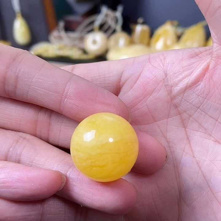 琥珀未镶嵌裸石圆珠