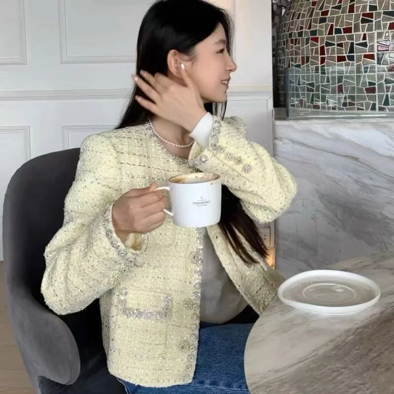 2025早春新款法式奶油黄重工镶钻亮闪开衫上衣名媛小香风短外套女