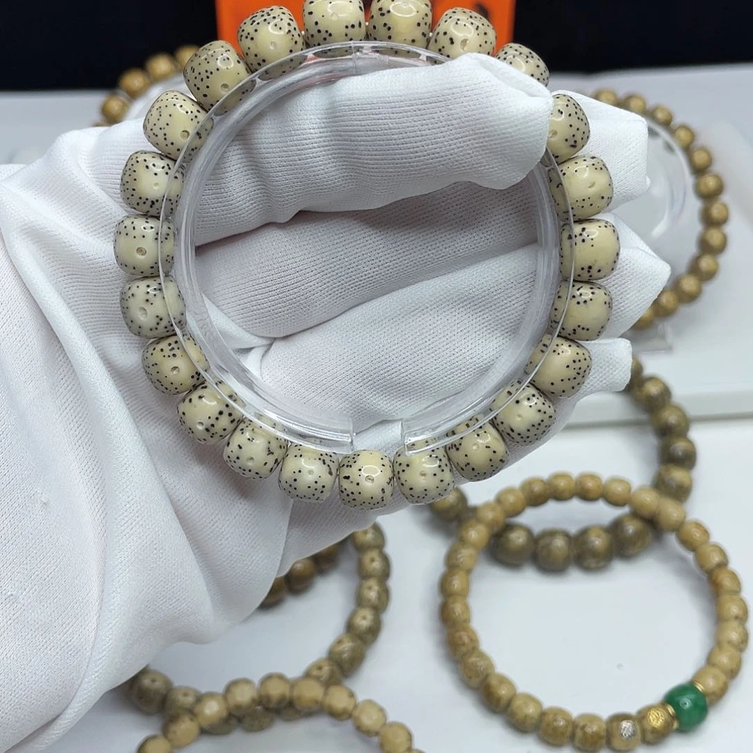 星月菩提手串05骨瓷白大眼睛