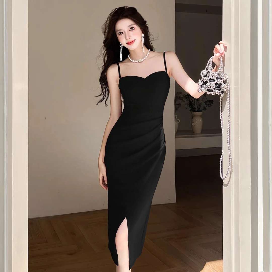 1688夏季新款法式性感显瘦女人味吊带小黑裙气质开叉连衣裙