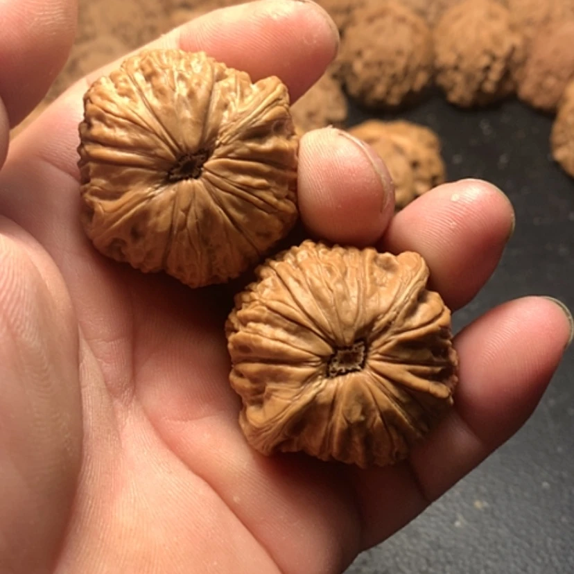 【闪购商品】文玩核桃把件Q**1铁锤