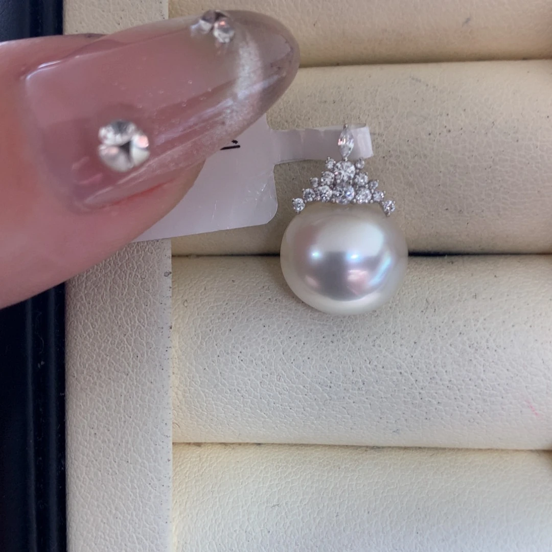 海水珍珠颈饰18K金镶嵌