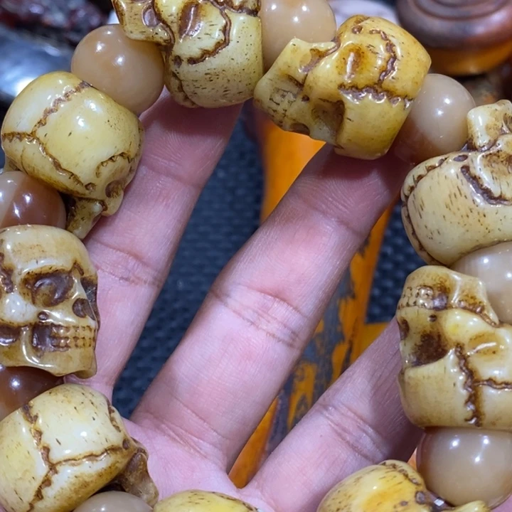 滴血莲花菩提吊坠