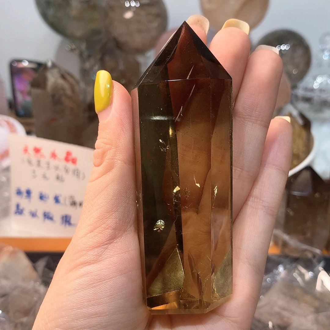 水晶水晶未镶嵌?水晶柱