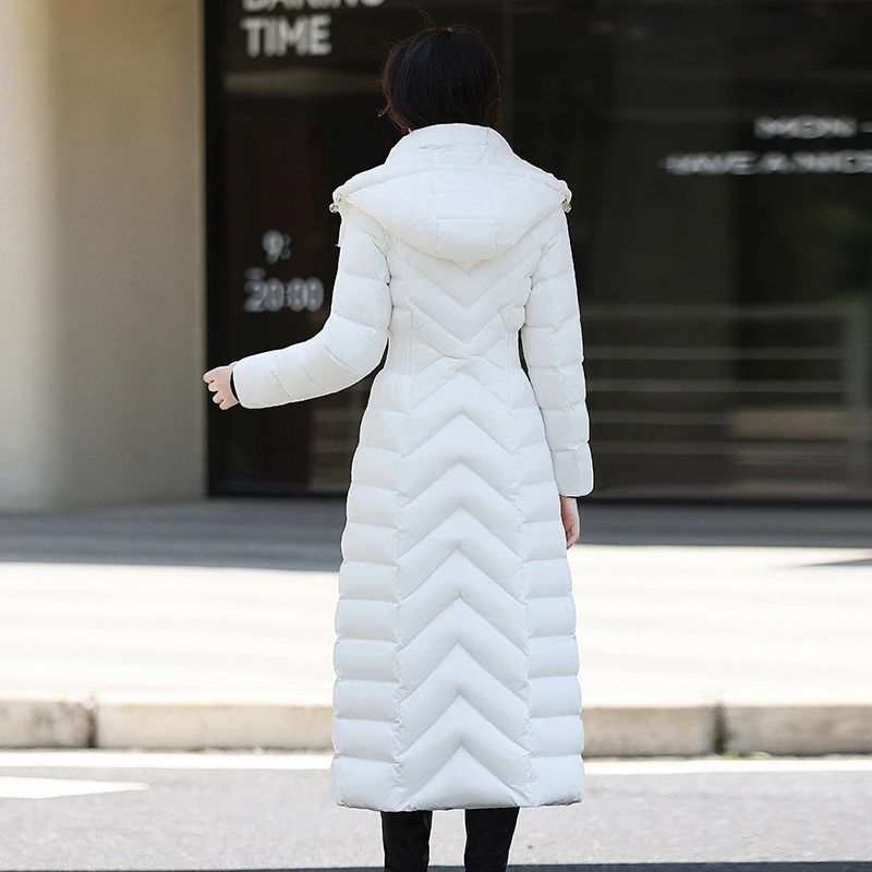 长款羽绒服收腰显瘦过膝超长时尚保暖外套95白鸭绒高品质修身大衣