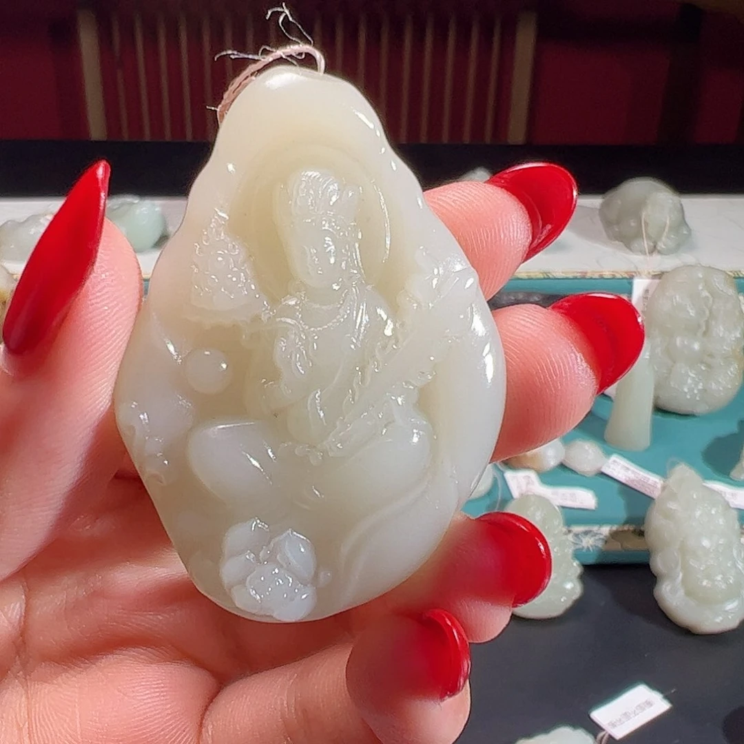 和田玉（糖玉）未镶嵌颈饰