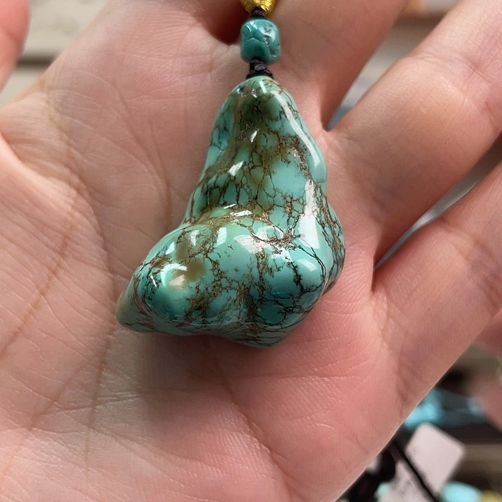 未镶嵌绿松石珠宝奇石