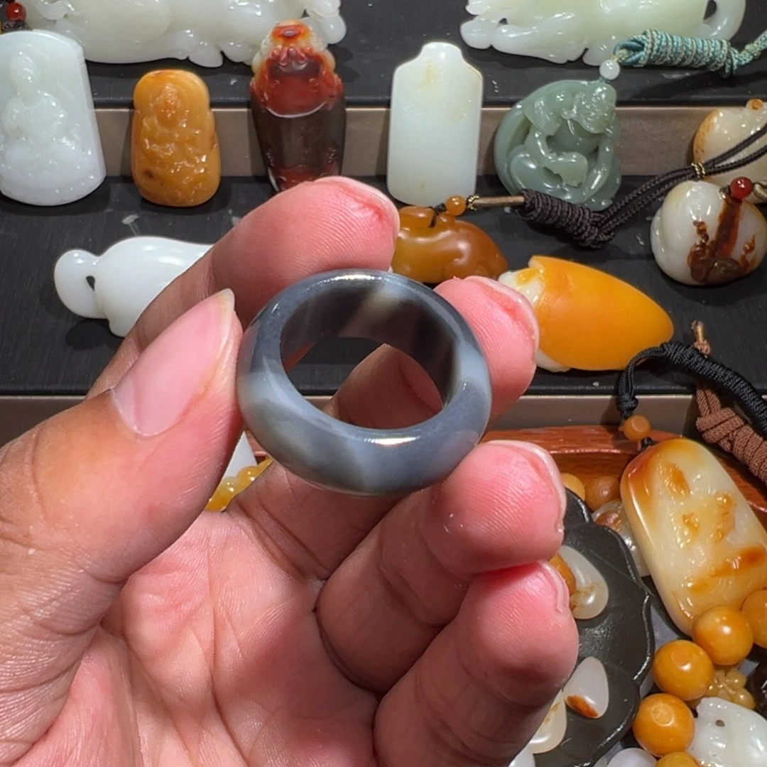 和田玉颈饰未镶嵌小*