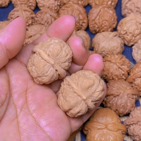 【闪购商品】文玩核桃吊坠二*蛙蛙33