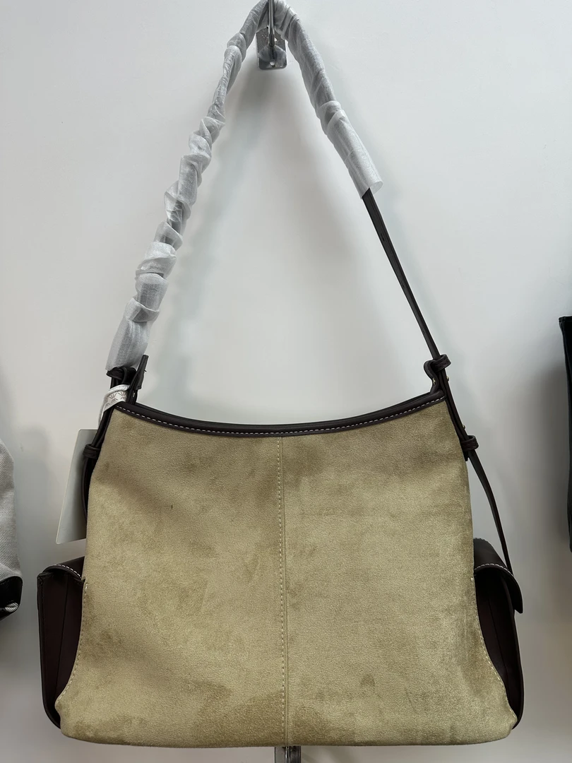 【101-150】拍下备注包包颜色