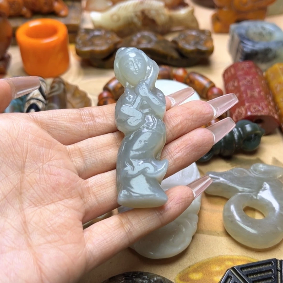 【闪购商品】蛇纹石玉颈饰未镶嵌