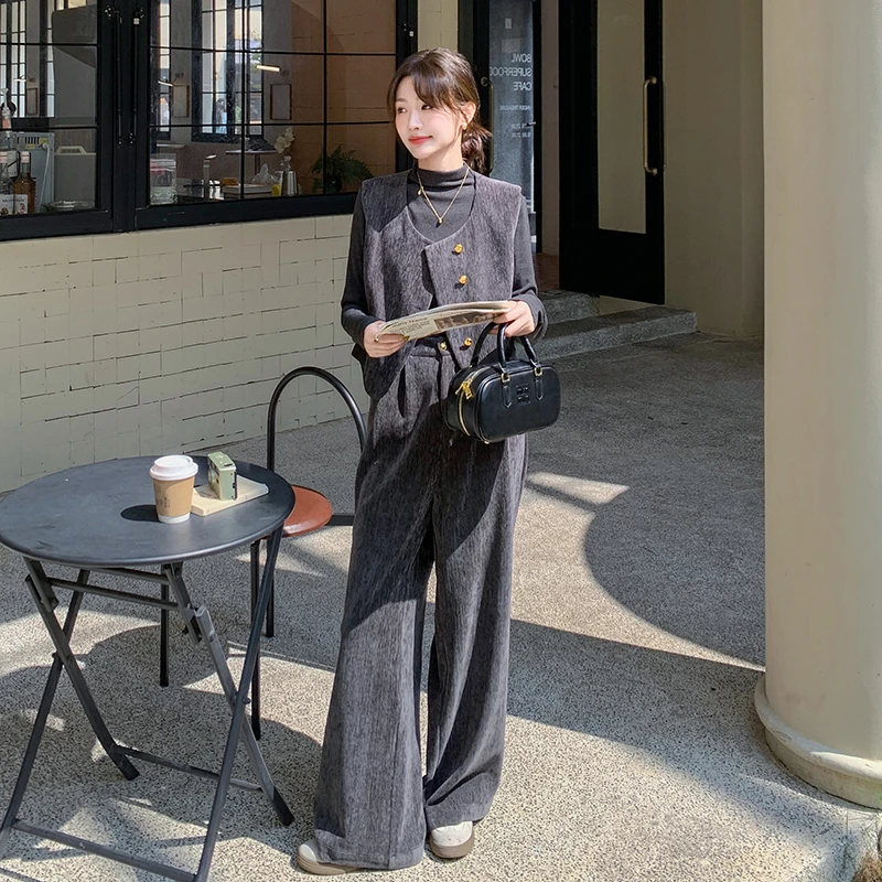 灰色韩系气质单排扣马甲套装女春季2025年新款打底衫阔腿裤两件套