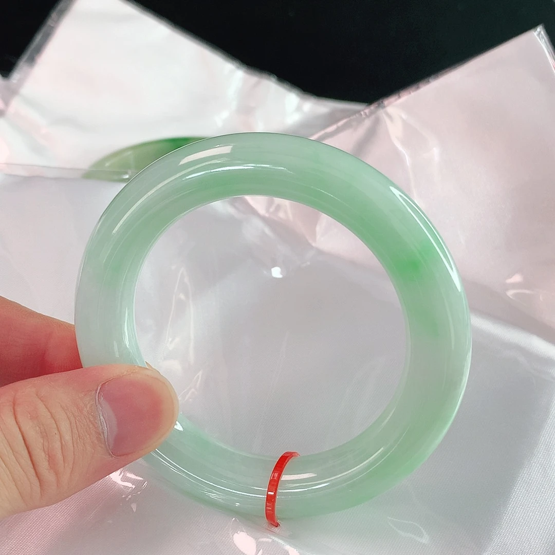 翡翠未镶嵌手镯621