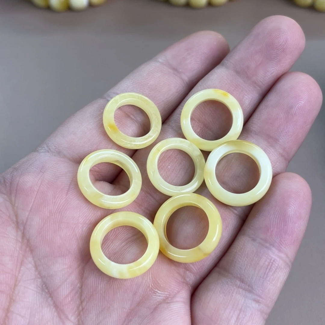 琥珀裸石未镶嵌001多样性发其一