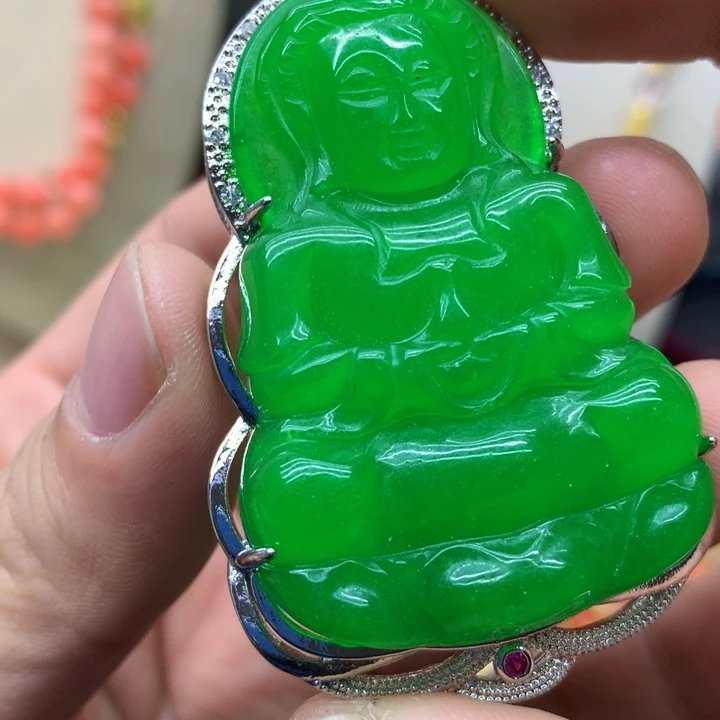 翡翠颈饰未镶嵌吊坠规格