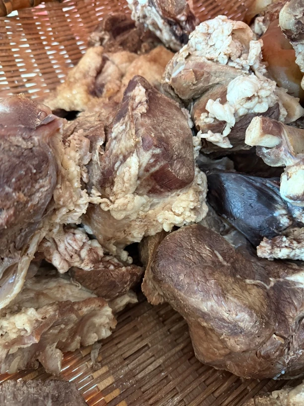 冷链新鲜原味本地黄牛熟牛肉