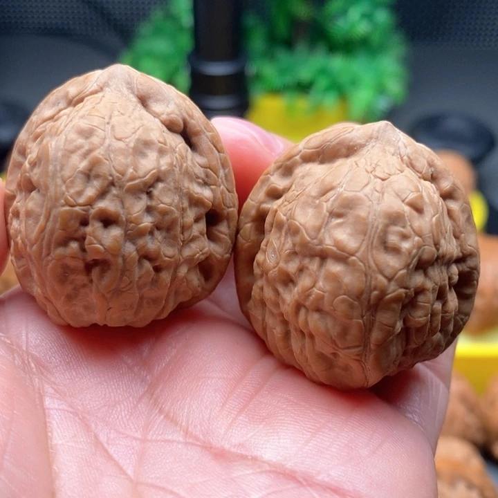 文玩核桃把件舍利子