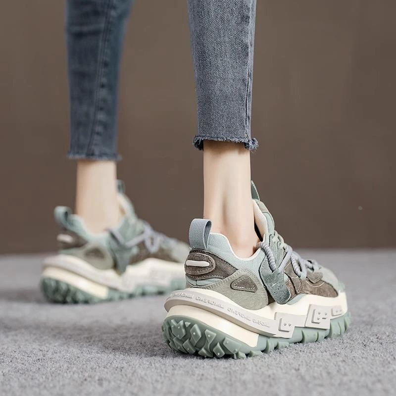 网红超火拼色老爹鞋女2025早春新款时尚系带欧洲站轮胎鞋