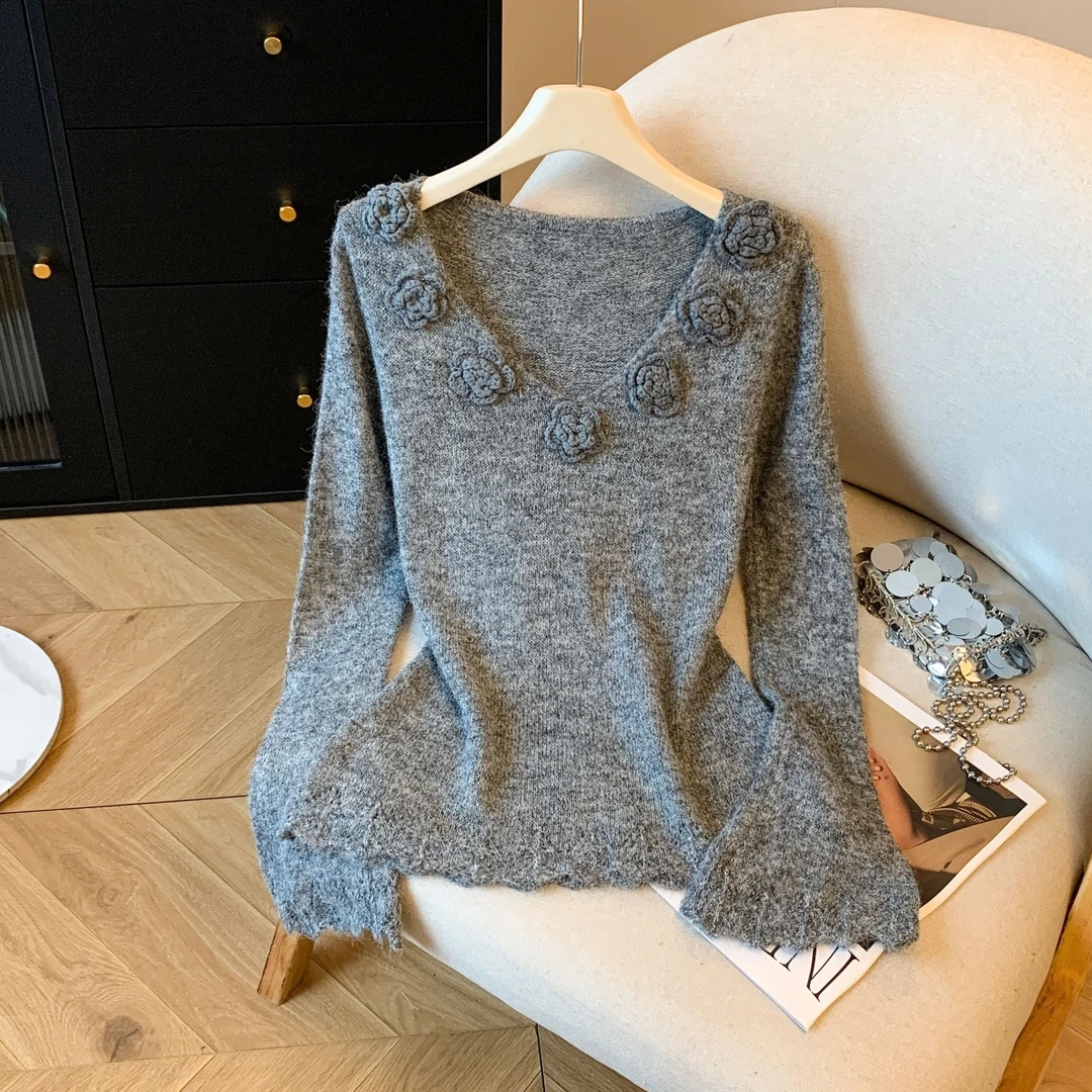 法式山茶花镂空编织毛衣女2025秋冬季宽松显瘦喇叭袖针织上衣打底