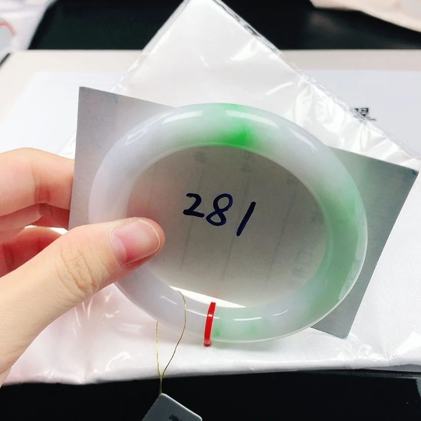 【闪购商品】翡翠手镯（圆镯）未镶嵌缅甸天然a货手镯56+