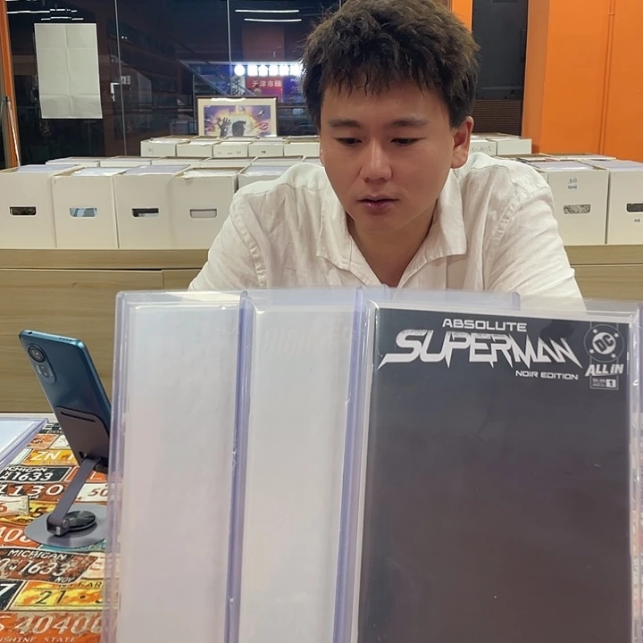 纸绝对蝙蝠绝对女侠绝对超人三本黑卡